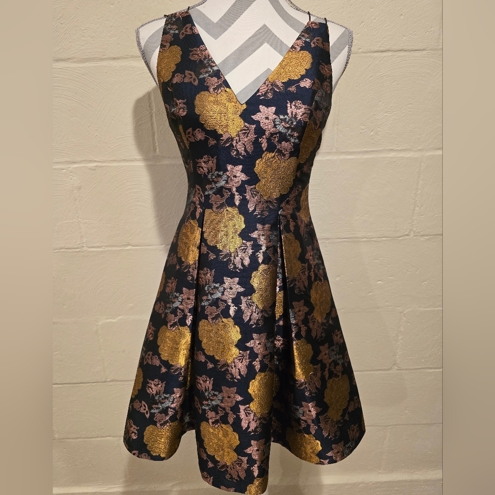 TOPSHOP Women's Floral Jacquard Plunge Mini Dress Deep V Navy/Gold Size 6.